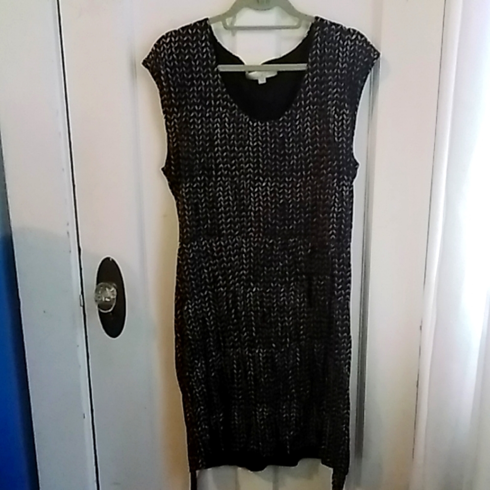 Loft black and white pullover dress. Size L.